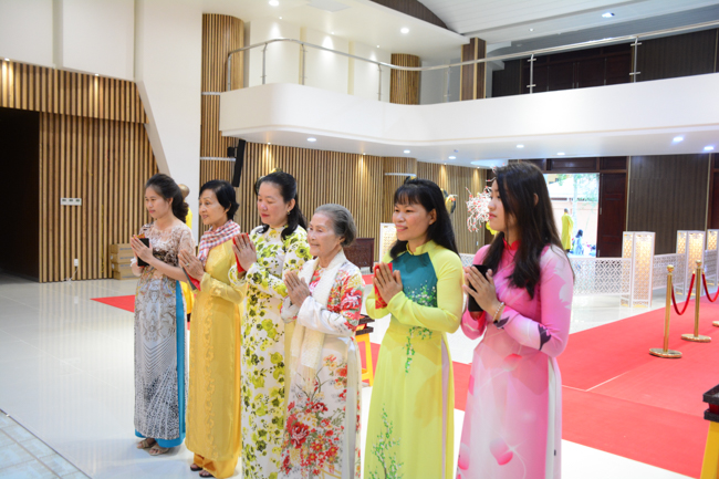 Series of photos on the 3rd day of Tet Holiday