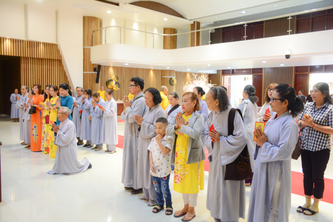 Series of photos on the 3rd day of Tet Holiday