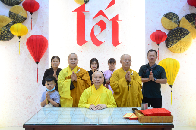 Series of photos on the 3rd day of Tet Holiday