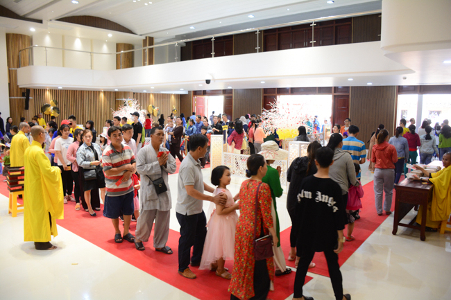 Series of photos on the 3rd day of Tet Holiday