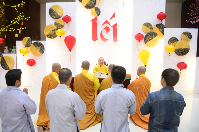 Series of photos on the 3rd day of Tet Holiday