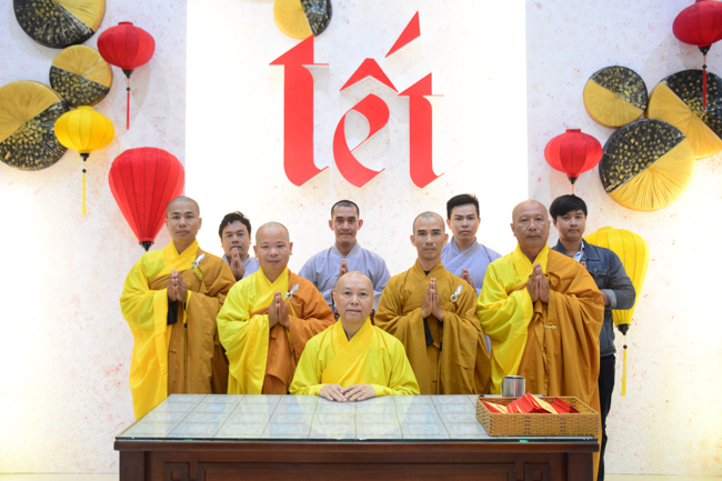 Series of photos on the 3rd day of Tet Holiday