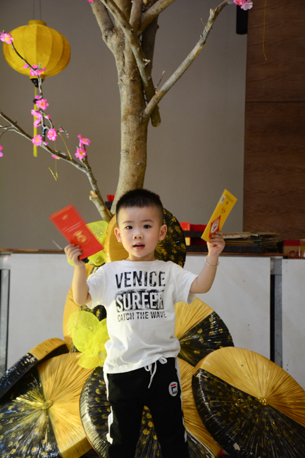 Series of photos on the 3rd day of Tet Holiday