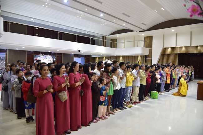 Series of photos on the 4th day of Tet Holiday