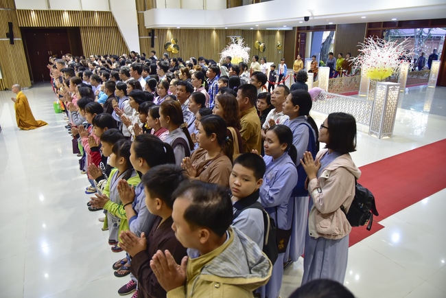 Series of photos on the 4th day of Tet Holiday