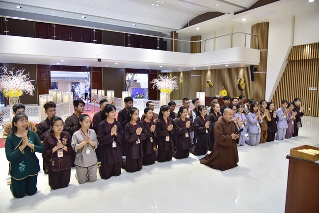 Series of photos on the 4th day of Tet Holiday