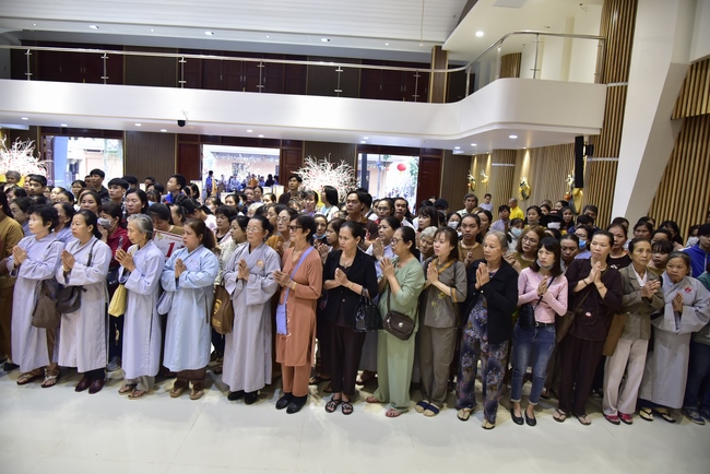 Series of photos on the 4th day of Tet Holiday