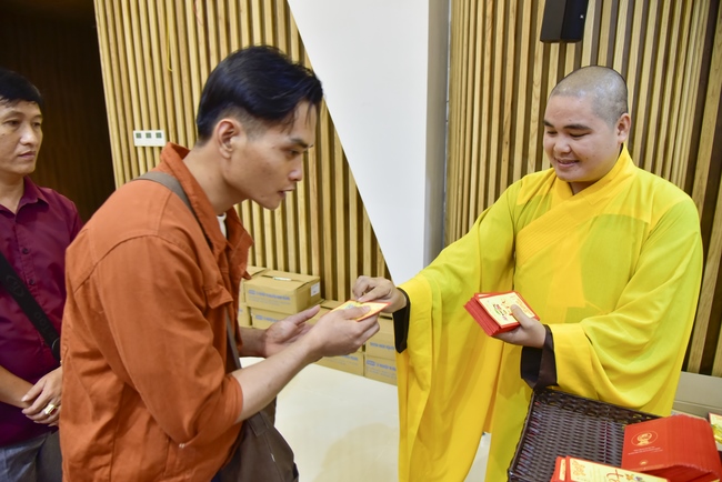 Series of photos on the 4th day of Tet Holiday