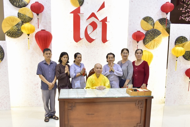 Series of photos on the 4th day of Tet Holiday