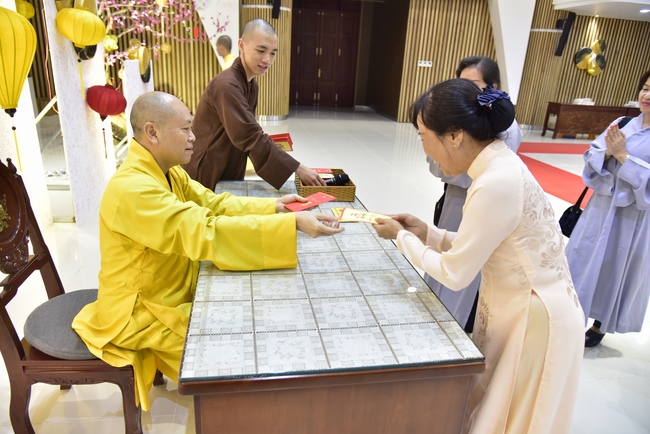 Series of photos on the 4th day of Tet Holiday