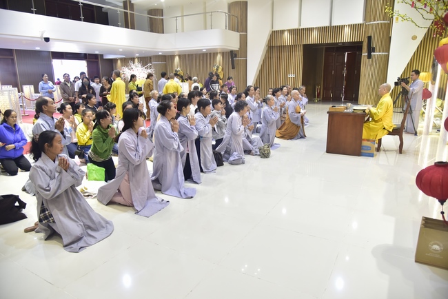 Series of photos on the 4th day of Tet Holiday