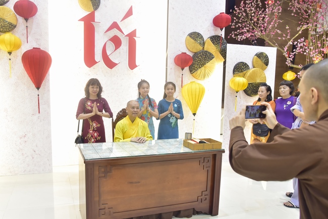 Series of photos on the 4th day of Tet Holiday