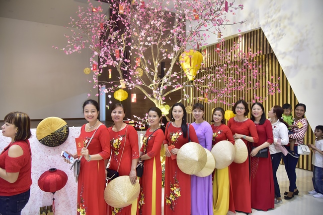 Series of photos on the 4th day of Tet Holiday