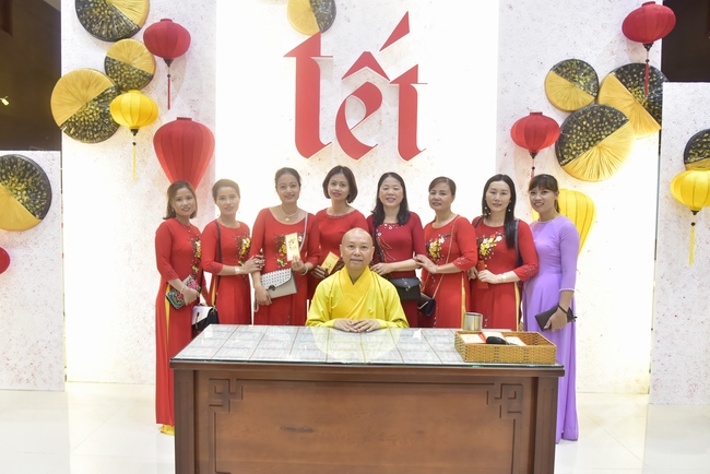 Series of photos on the 4th day of Tet Holiday