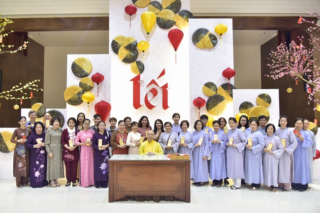 Series of photos on the 4th day of Tet Holiday