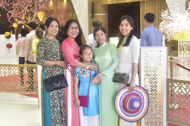 Series of photos on the 4th day of Tet Holiday