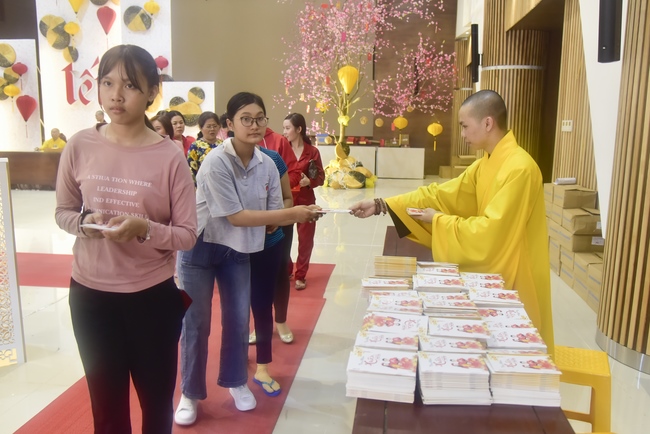 Series of photos on the 4th day of Tet Holiday