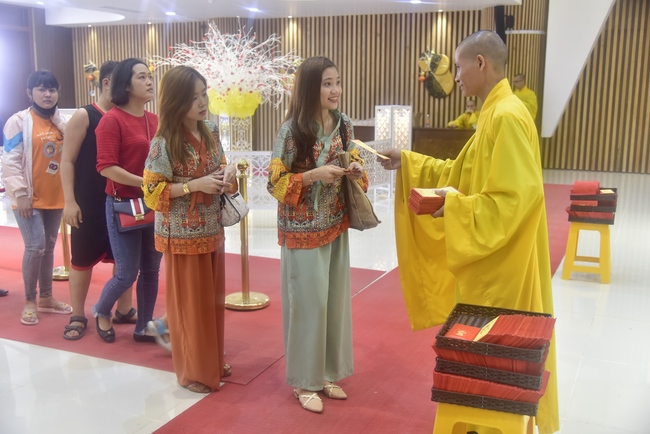 Series of photos on the 4th day of Tet Holiday