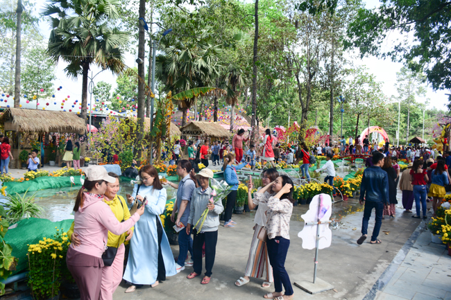 Series of photos on the 4th day of Tet Holiday