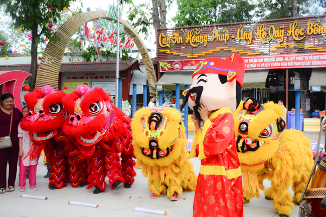 Series of photos on the 4th day of Tet Holiday