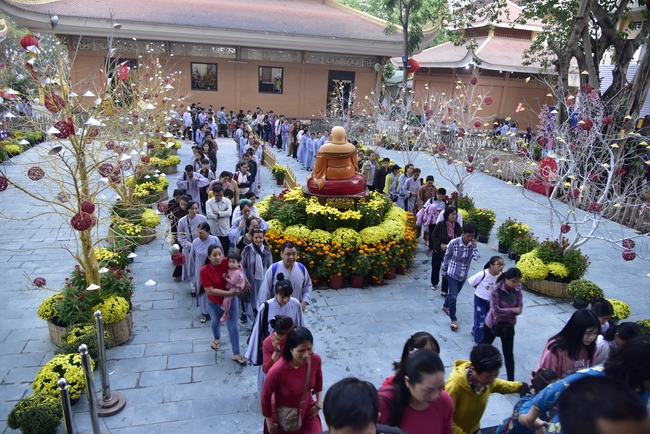 Series of photos on the 4th day of Tet Holiday