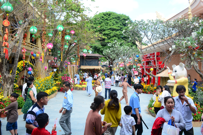 Series of photos on the 4th day of Tet Holiday