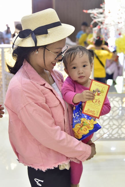 Series of photos on the 5th day of Tet Holiday