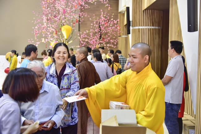 Series of photos on the 5th day of Tet Holiday