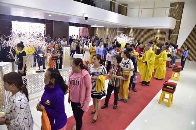 Series of photos on the 5th day of Tet Holiday