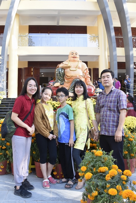 Series of photos on the 5th day of Tet Holiday