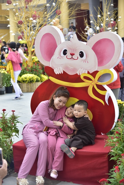 Series of photos on the 5th day of Tet Holiday