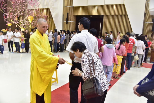 Series of photos on the 5th day of Tet Holiday