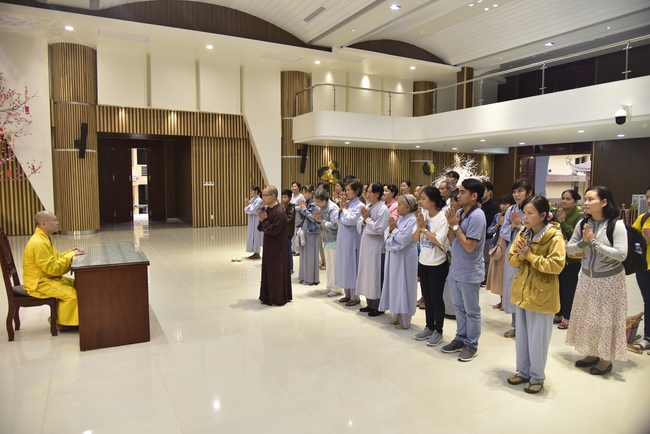 Series of photos on the 5th day of Tet Holiday