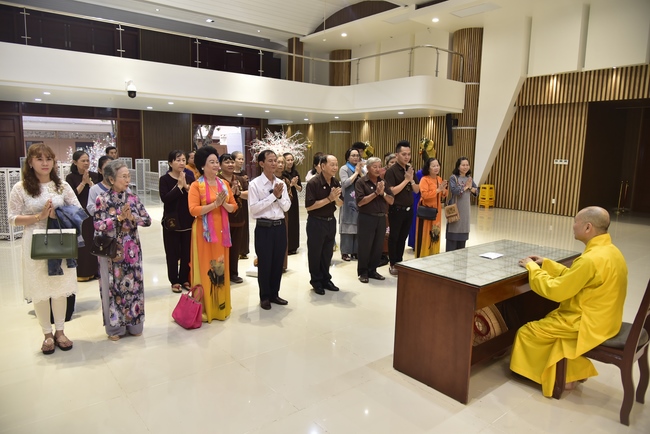 Series of photos on the 5th day of Tet Holiday