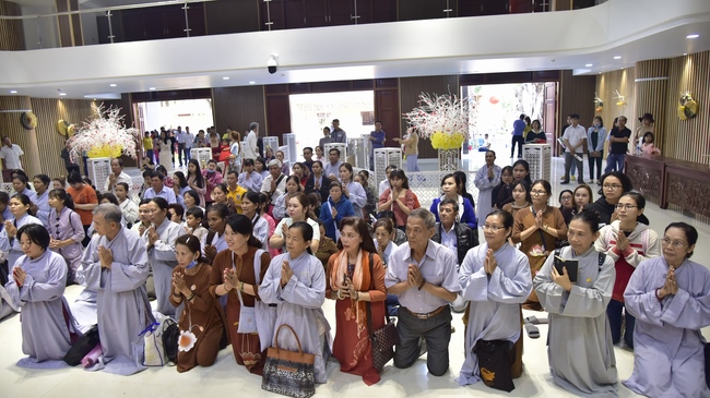 Series of photos on the 5th day of Tet Holiday