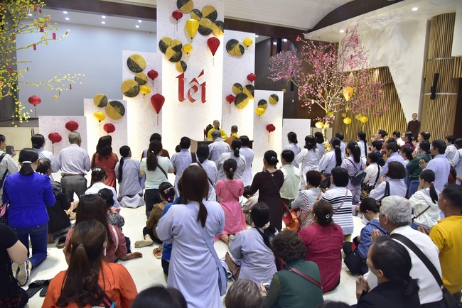 Series of photos on the 5th day of Tet Holiday