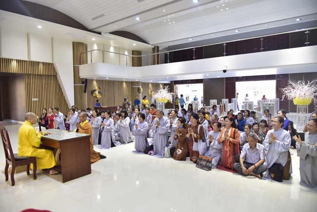 Series of photos on the 5th day of Tet Holiday