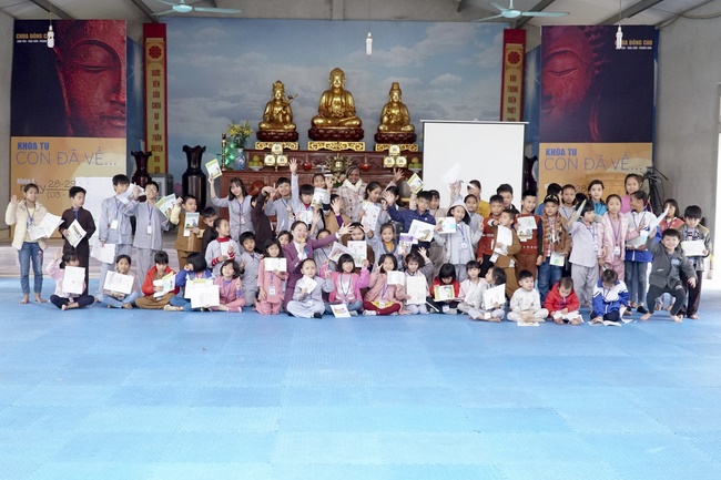 Khóa tu “Ươm Mầm Hoa Sen” chùa Đống Cao