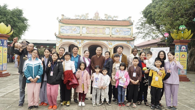 Khóa tu “Ươm Mầm Hoa Sen” chùa Đống Cao