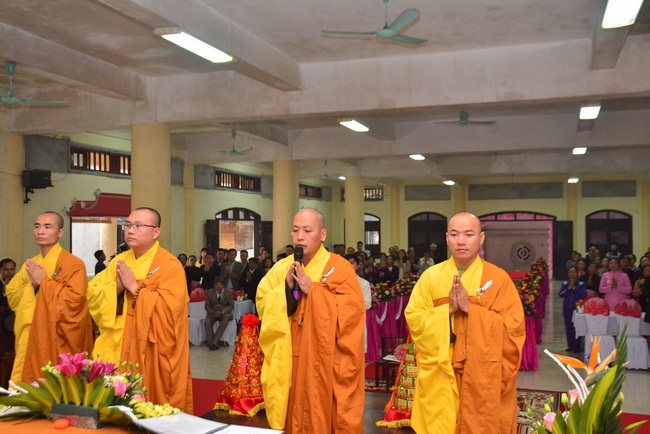 Wedding Ceremony at Tay Khanh Pagoda, Thai Binh