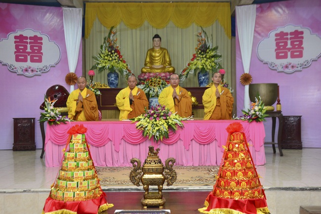 Wedding Ceremony at Tay Khanh Pagoda, Thai Binh
