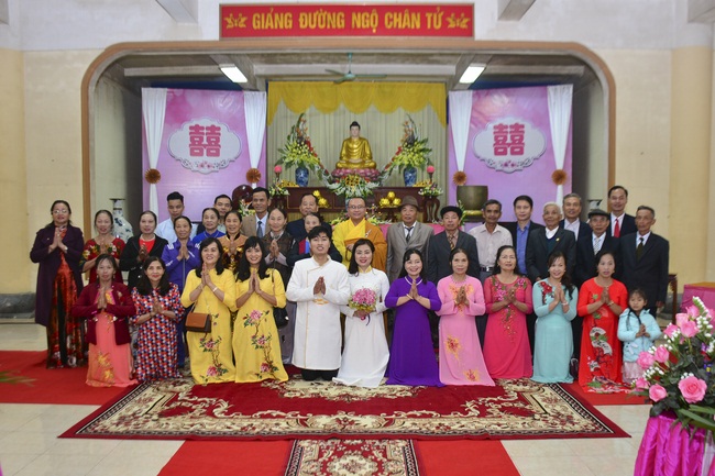 Wedding Ceremony at Tay Khanh Pagoda, Thai Binh