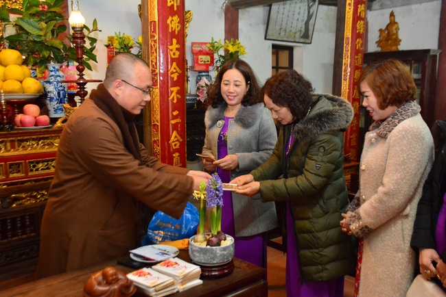 The Ceremony praying for peace at Tay Khanh Pagoda – Thai Binh