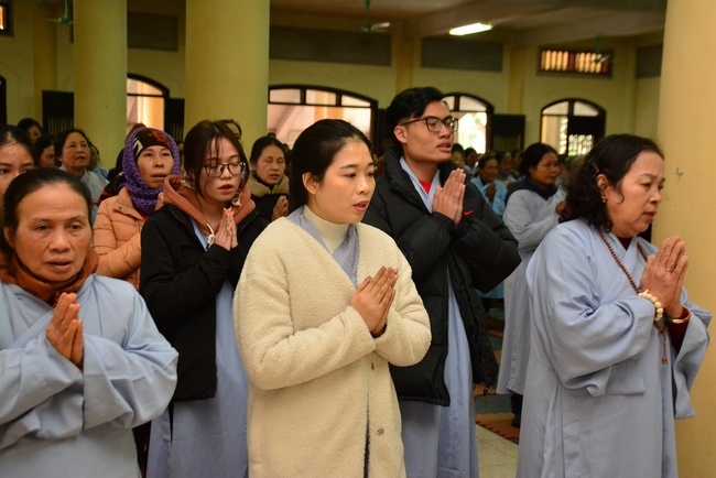 The Ceremony praying for peace at Tay Khanh Pagoda – Thai Binh