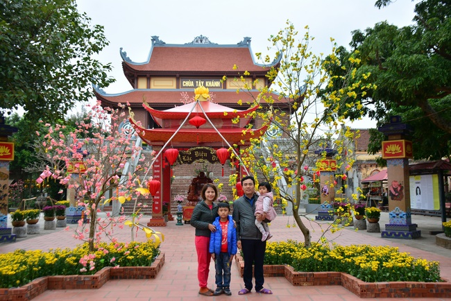 The Ceremony praying for peace at Tay Khanh Pagoda – Thai Binh