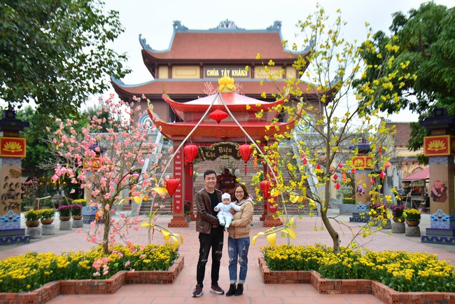 The Ceremony praying for peace at Tay Khanh Pagoda – Thai Binh