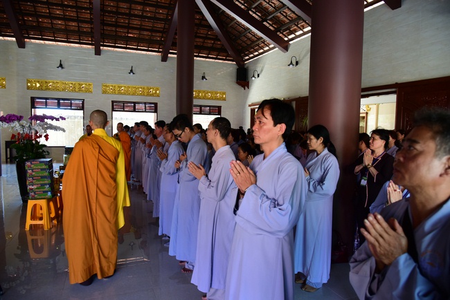 Offering ten pagodas in the year of the Rat
