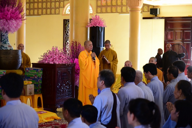 Offering ten pagodas in the year of the Rat