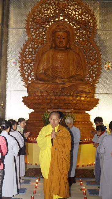 The enlightenment attaining ceremony of the Shakyamuni Buddha at Dong Da Pagoda – Thanh Hoa Province