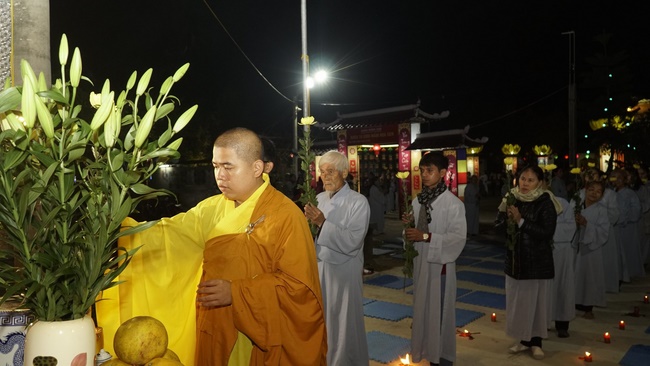 The enlightenment attaining ceremony of the Shakyamuni Buddha at Dong Da Pagoda – Thanh Hoa Province